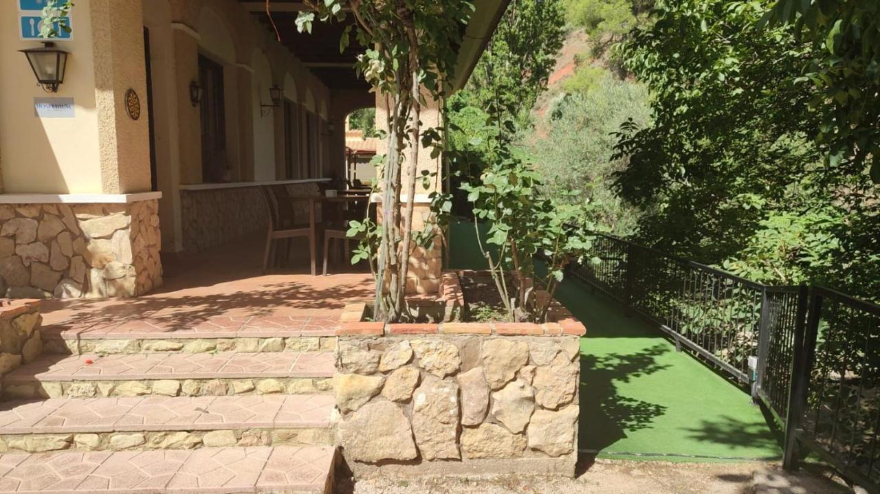 Hostal Restaurante Andra Rio Madera Esterno foto