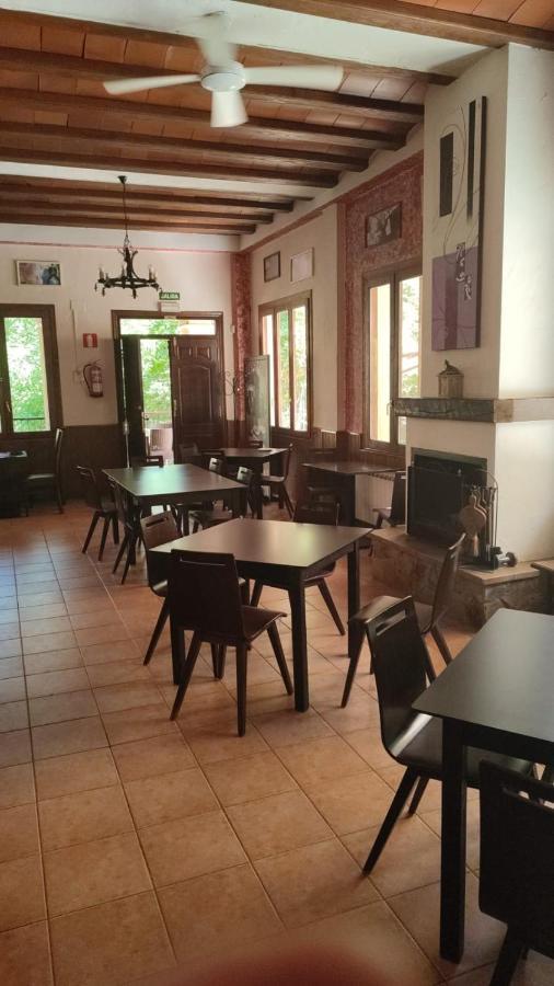 Hostal Restaurante Andra Rio Madera Esterno foto