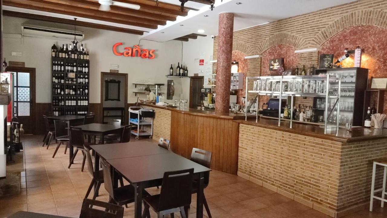 Hostal Restaurante Andra Rio Madera Esterno foto
